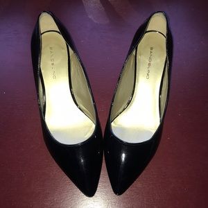 Bandolino Black Wedge Heels